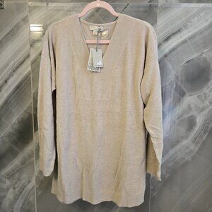 NWT Barefoot Dreams V Neck Tunic size L